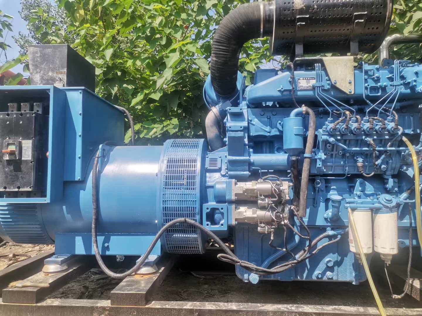 临河详细说明降低 800kW 柴油发电机输出电流波动的方法