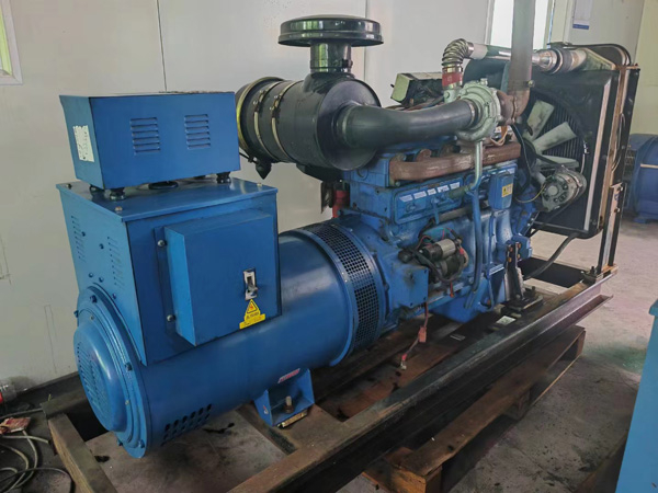 临河100kW柴油发电机组使用多级机油有哪些优缺点？